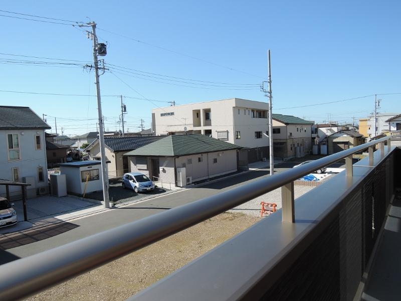 Balcony. South-facing sun per good, Readjustment already beautiful cityscape, New is the house often area! 