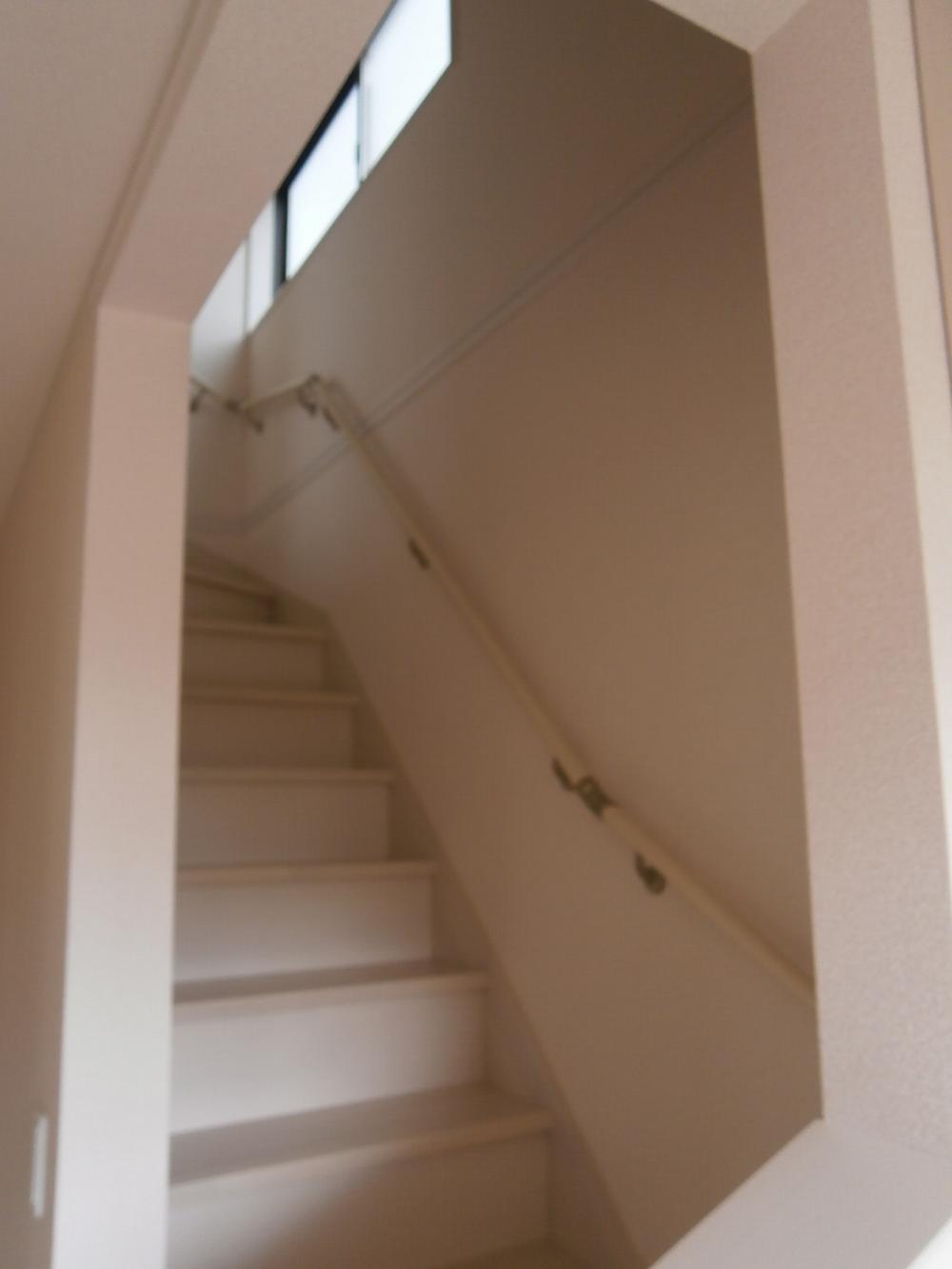 Other introspection. Handrail with in a safe staircase (local September 1, 2013 shooting)