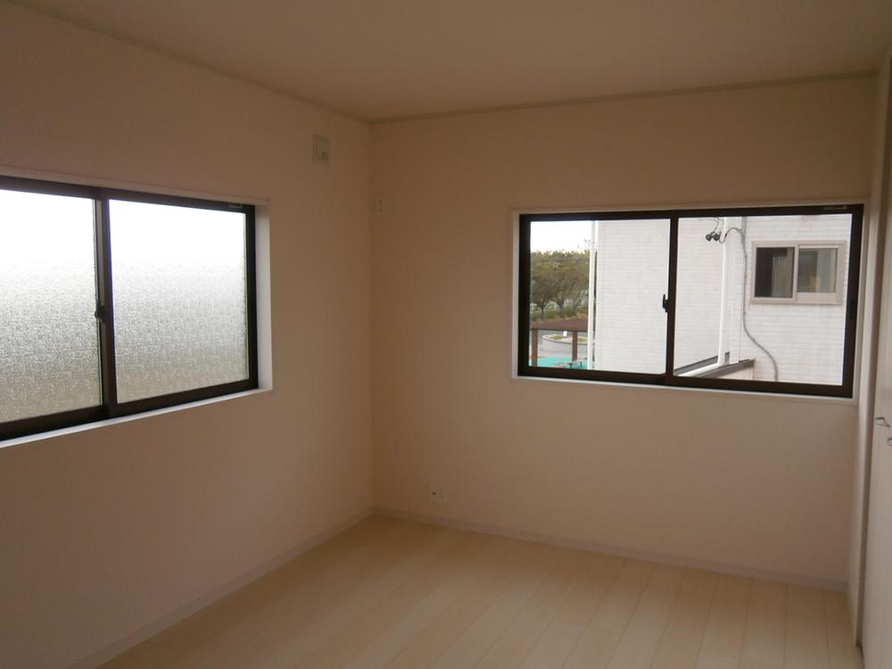 Non-living room. Second floor east side of Western-style 6 Pledge (local September 1, 2013 shooting)