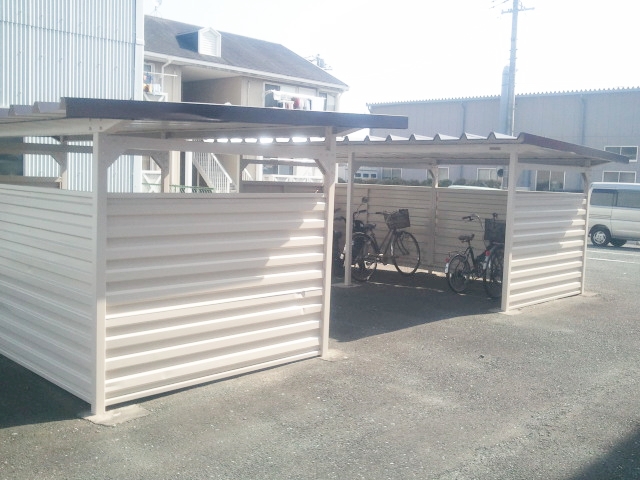 Other common areas. Bicycle-parking space