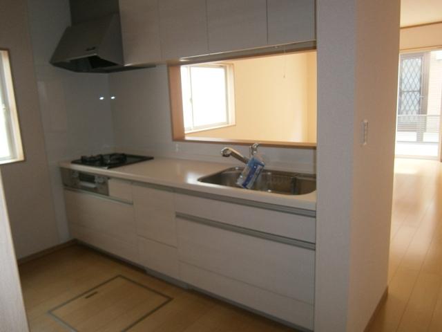 Kitchen. Indoor (September 2013) Shooting