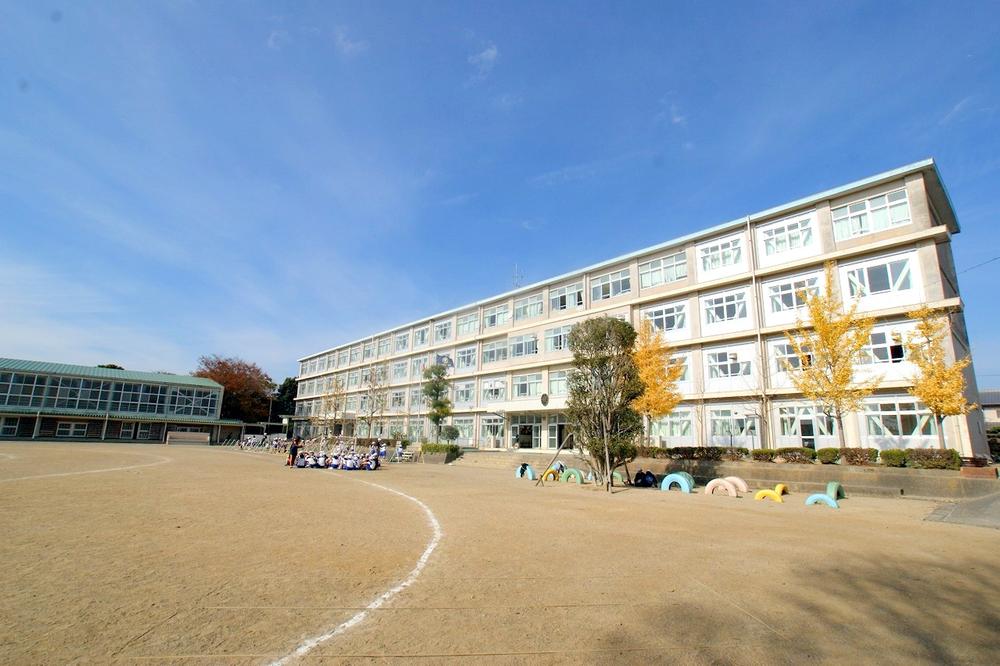 Primary school. 480m to Hamamatsu Tatsuizumi Elementary School