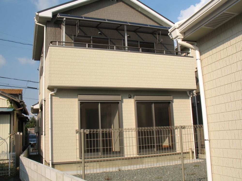 Local appearance photo. Indoor (10 May 2013) Shooting