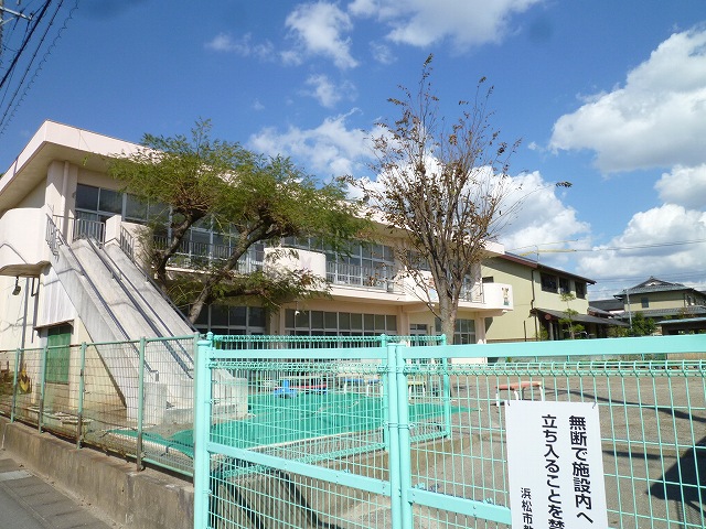 kindergarten ・ Nursery. Hamamatsu City Mikatahara kindergarten (kindergarten ・ 705m to the nursery)