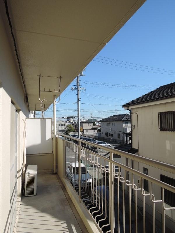 Balcony. South-facing is a positive per good (^^) Please visit us!