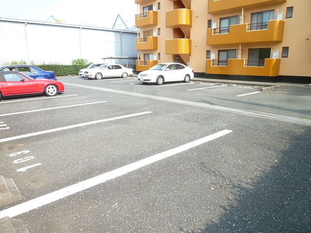 Parking lot