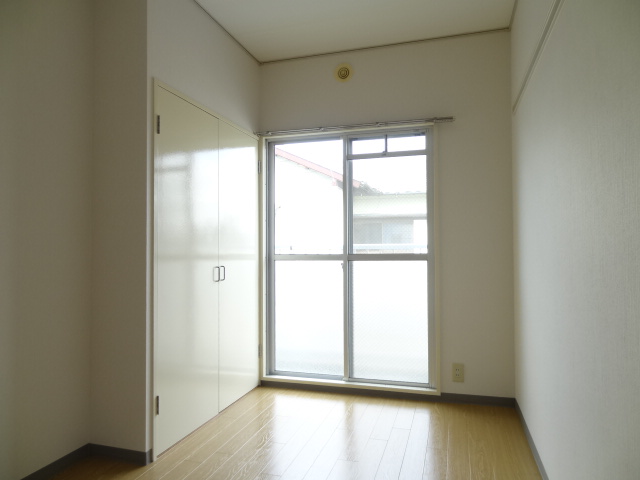 Living and room. Western-style room 6 tatami