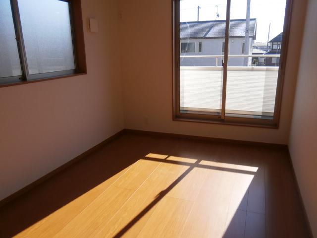 Other introspection. Indoor (December 2013) captured the second floor Western-style