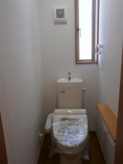 Toilet. Indoor (12 May 2013) Shooting, It is with warm water wash. 