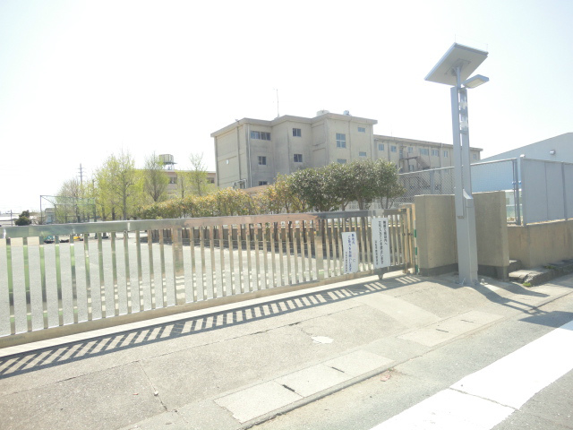 Primary school. Aioi to elementary school (elementary school) 474m