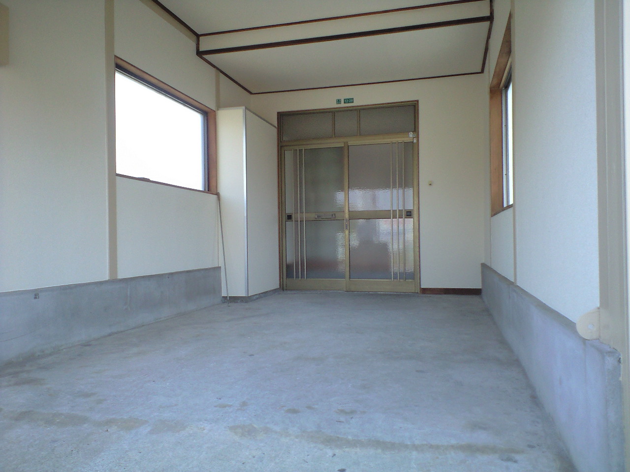 Entrance. It is with garage