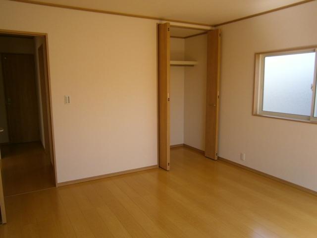 Non-living room. Indoor (September 2013) Shooting