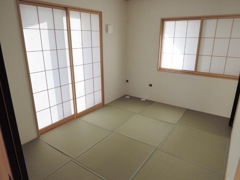 Non-living room. Ryukyu tatami specification of Japanese-style room. Recommended in the play space of small children ( '▽ `)