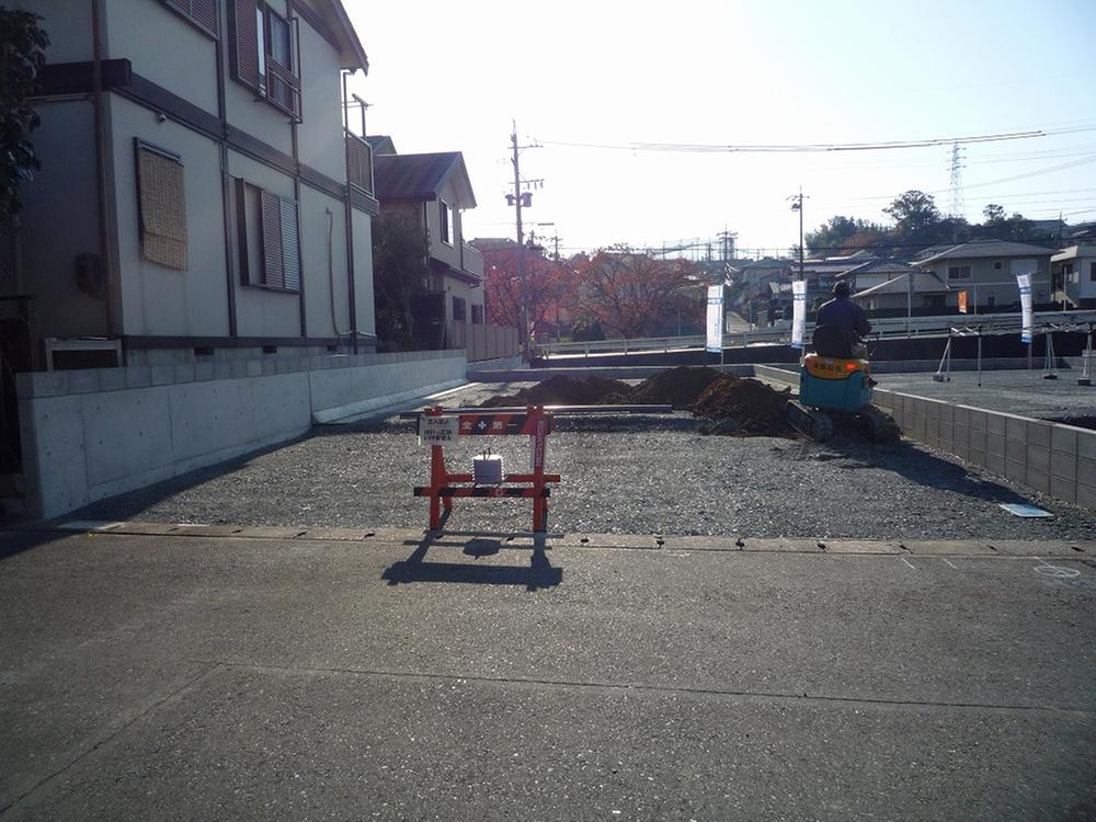 Local appearance photo.  No. 3 place Ready-built