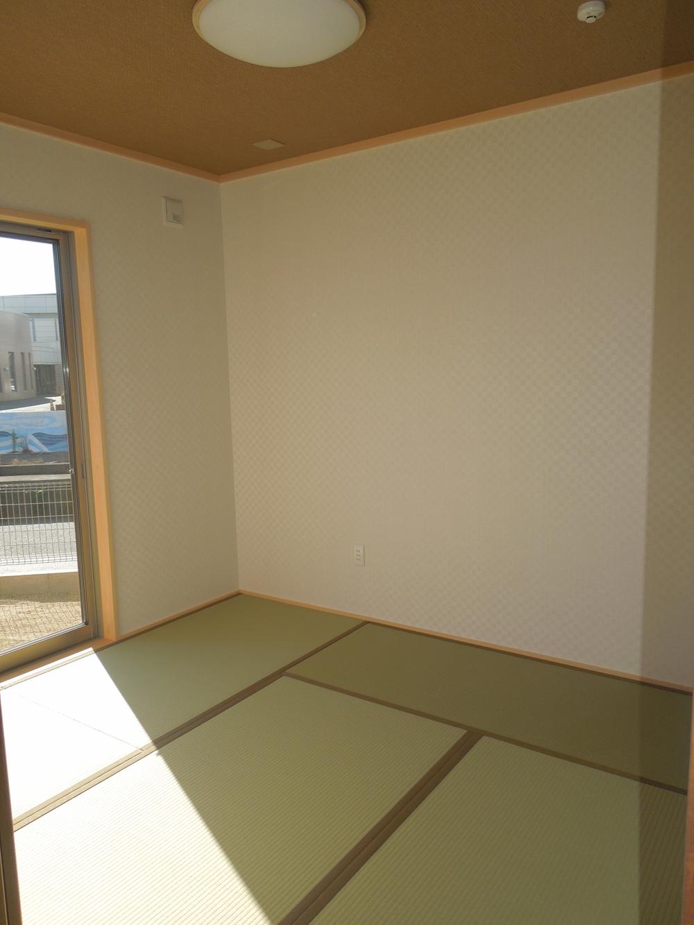 Non-living room. Japanese-style room 4.5 Pledge