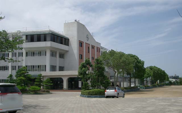 Junior high school. Sanarudai 700m until junior high school (junior high school)