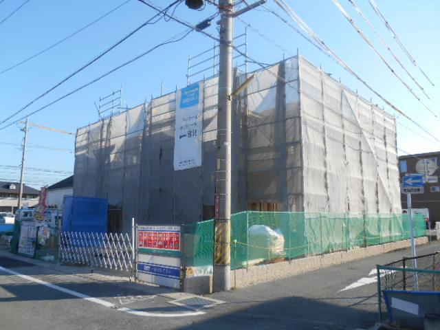 Local appearance photo. Local (12 May 2013) Shooting