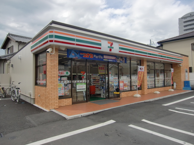 Convenience store. Seven-Eleven Hamamatsu Ryuzen Teramachi shop until the (convenience store) 284m