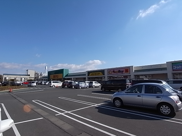 Supermarket. Seiyu Funakoshi store up to (super) 750m