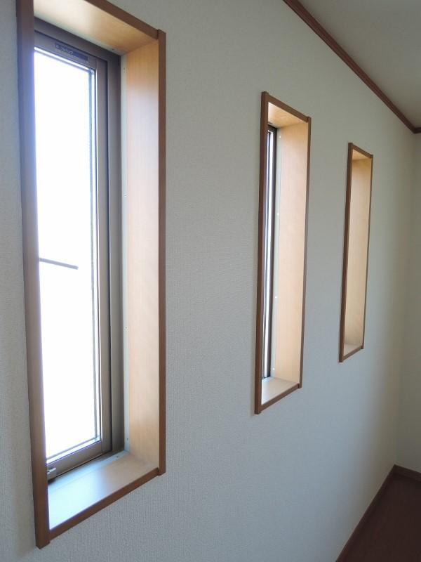 Non-living room. Second floor of the room will be all rooms dihedral daylighting. 