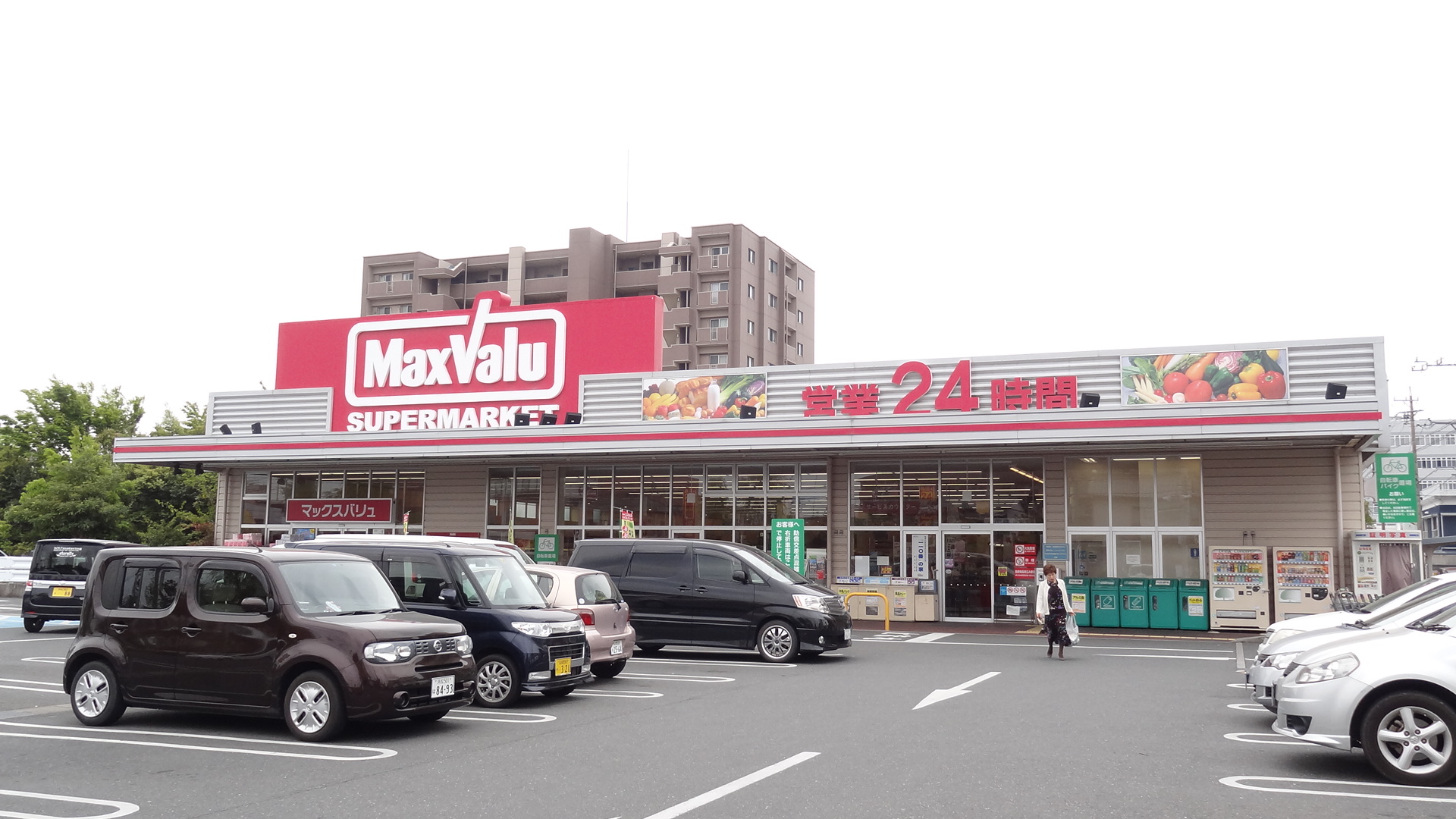 Supermarket. Maxvalu Hamamatsu Sukenobu store up to (super) 1019m