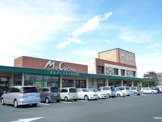 Supermarket. 429m until Coop Azukimochi store (Super)