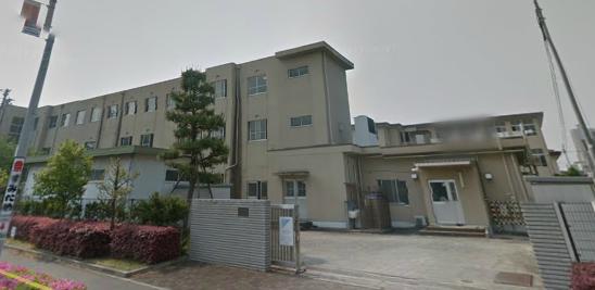 Junior high school. 700m to Hachiman junior high school (junior high school)