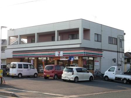 Convenience store. 949m to Seven-Eleven Hamamatsu Kanbara the town shop