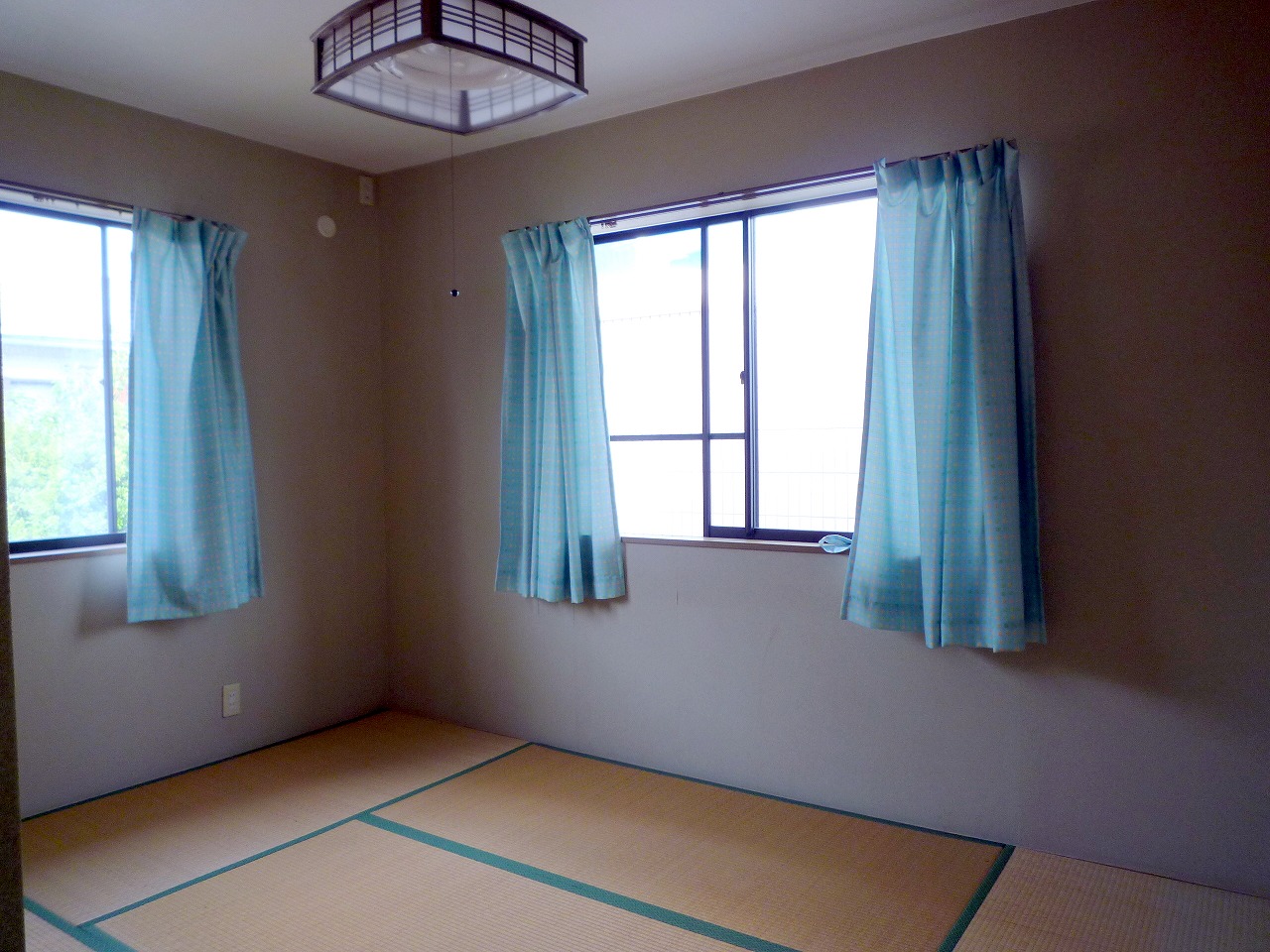 Other room space. With curtain