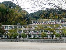 Primary school. 583m to the Hamamatsu Municipal Futamata Elementary School