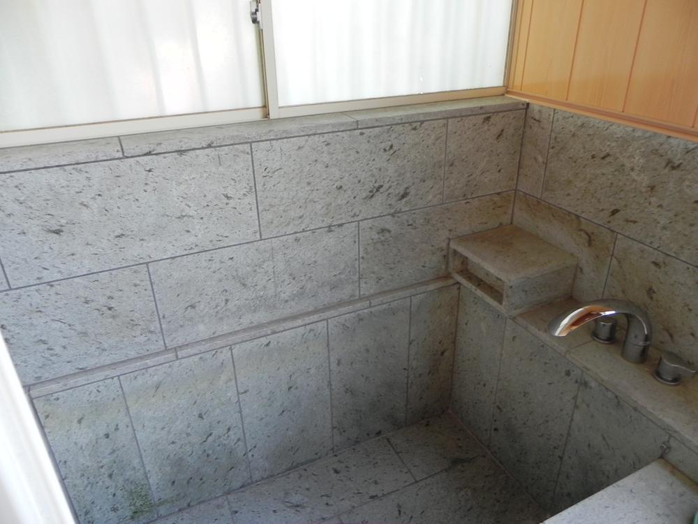 Bathroom. Hot spring with bathroom Izu stone