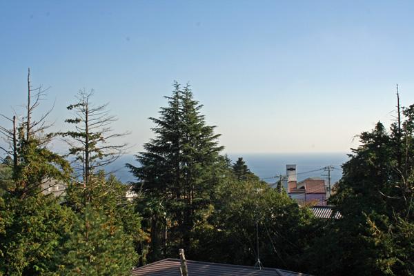 View photos from the dwelling unit. We hope the Sagami Bay and the Izu Islands