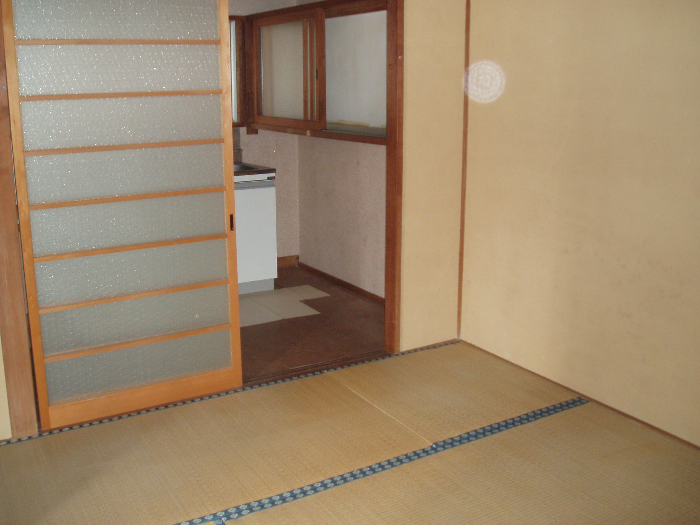 Living and room. 4 tatami mats and a half