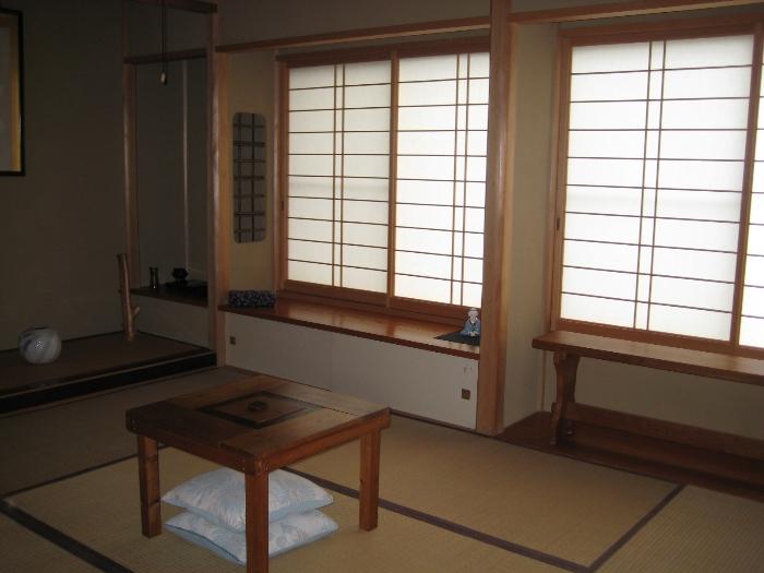 Non-living room. Laid-back can be Japanese-style room