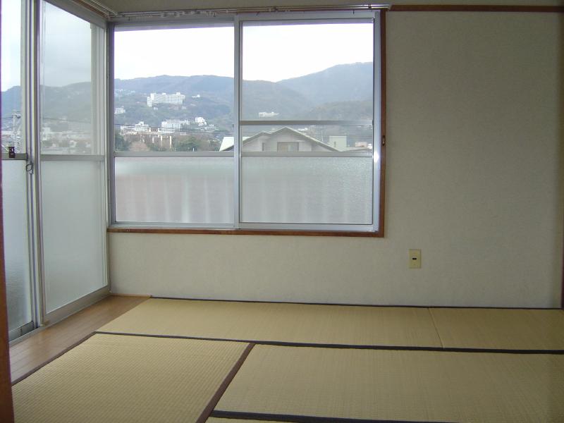 Living and room. Japanese-style room 1