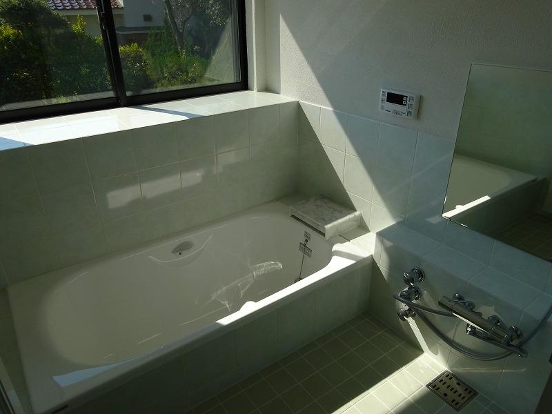 Bathroom. Indoor (10 May 2013) Shooting