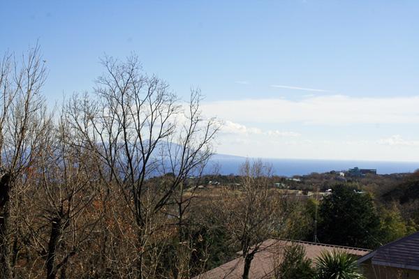 View photos from the dwelling unit. We hope the sea and the Izu Oshima from the second floor