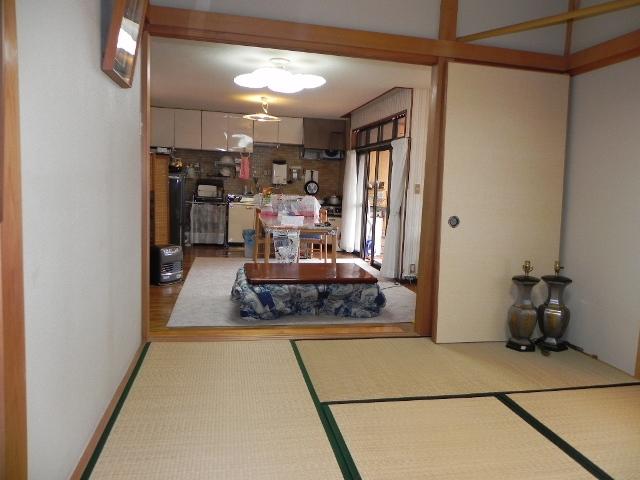 Non-living room. Japanese-style room ・ LDK