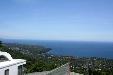 View photos from the dwelling unit. It overlooks the Sagami Bay and the coastline