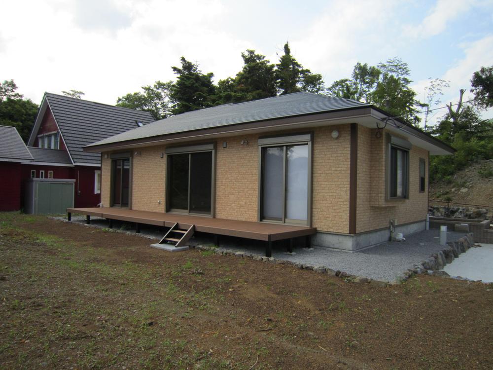 Local appearance photo