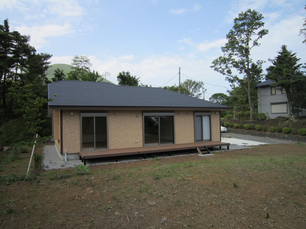 Local appearance photo