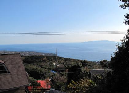 View photos from the dwelling unit. Oshima and the sea