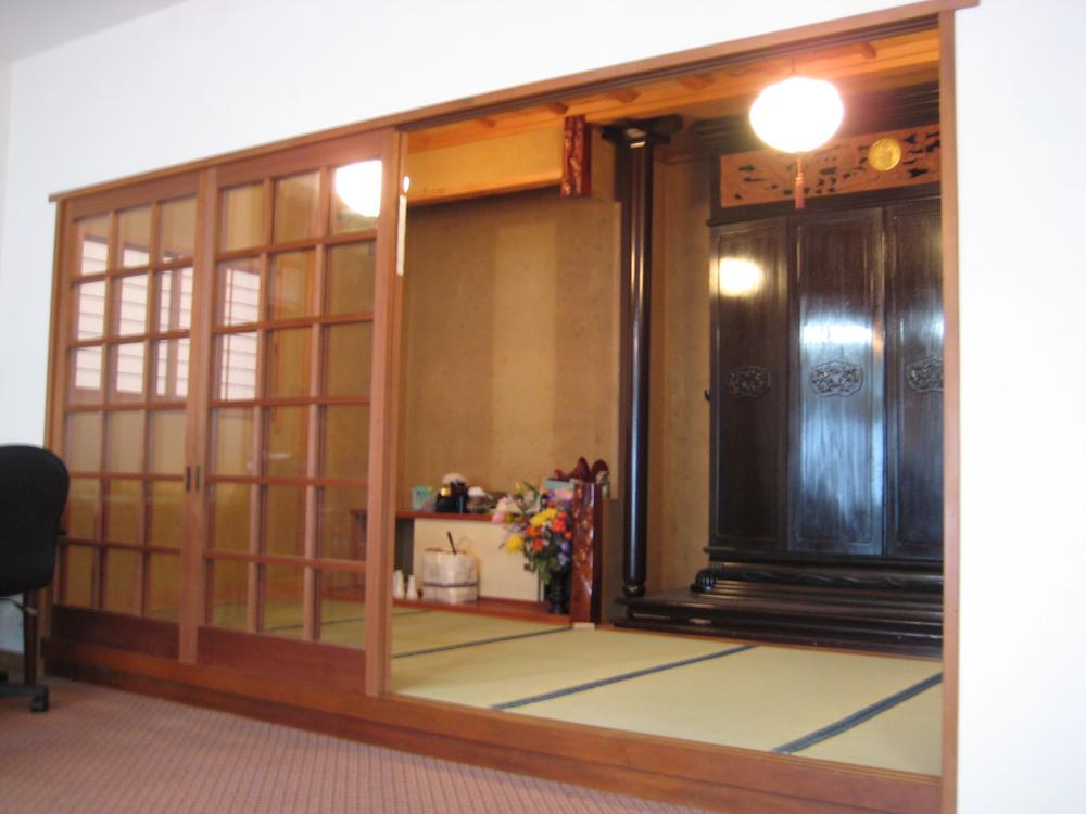 Non-living room. Buddhist family chapel