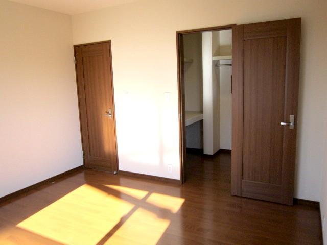 Non-living room. Indoor shooting No.13