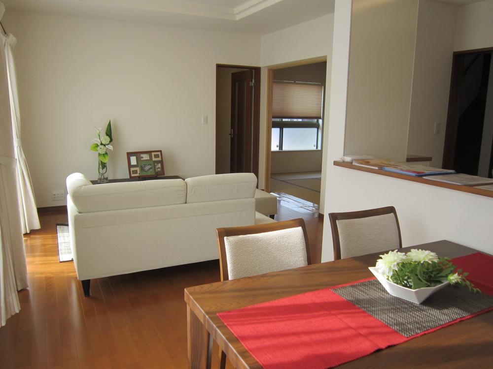 Living. Indoor shooting No.13 