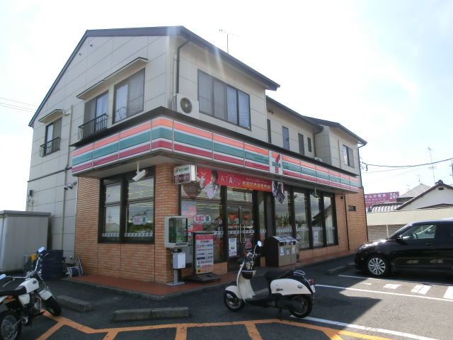 Convenience store. Seven-Eleven Iwata word store up (convenience store) 1033m