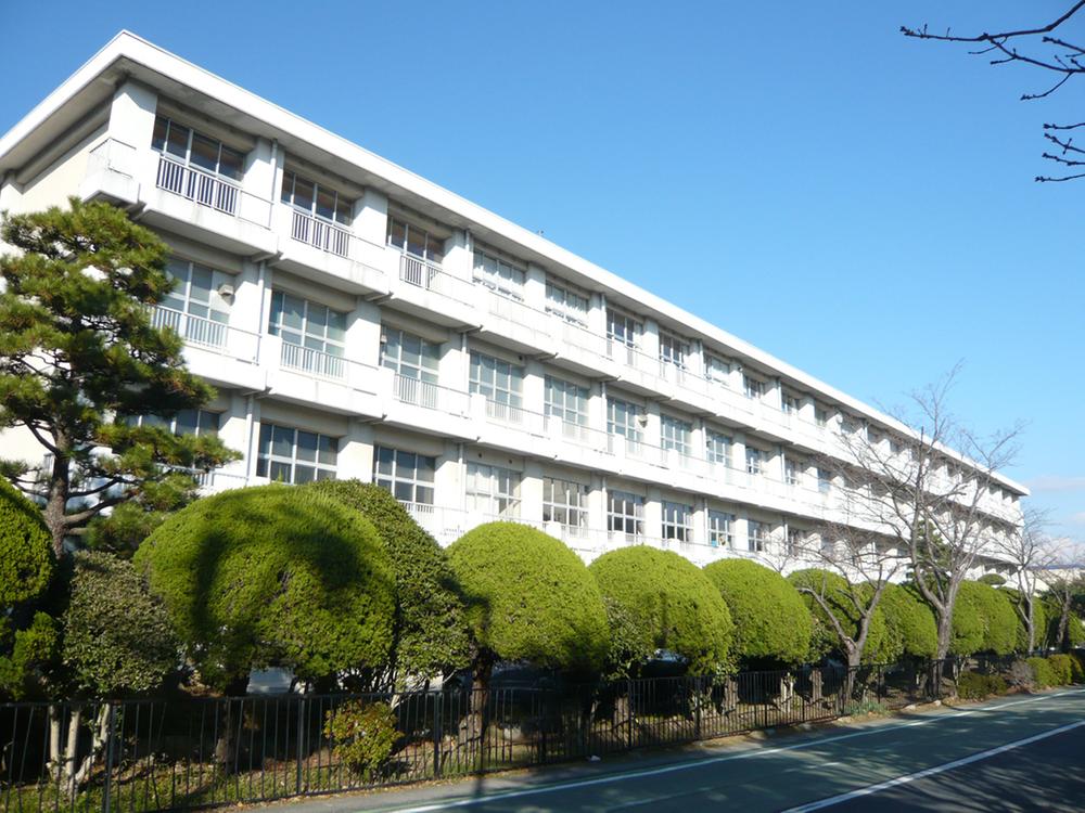 Junior high school. Iwata Municipal Iwata 1925m to the first junior high school