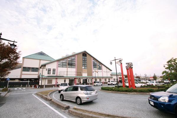 station. About 4 minutes in the 2400m car to JR Iwata Station