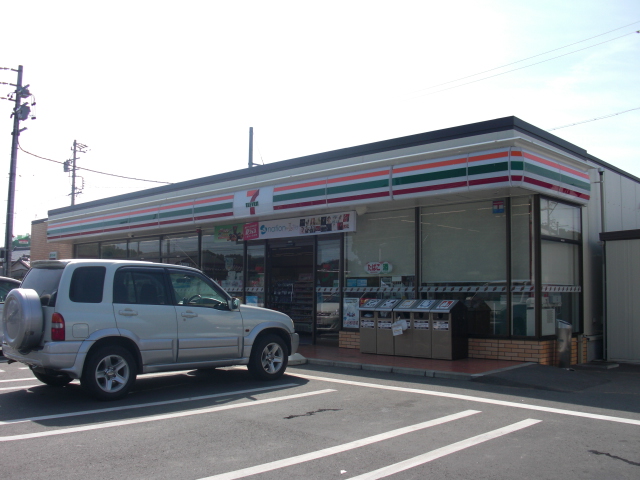 Convenience store. Seven-Eleven Iwata Tomigaoka store up (convenience store) 520m