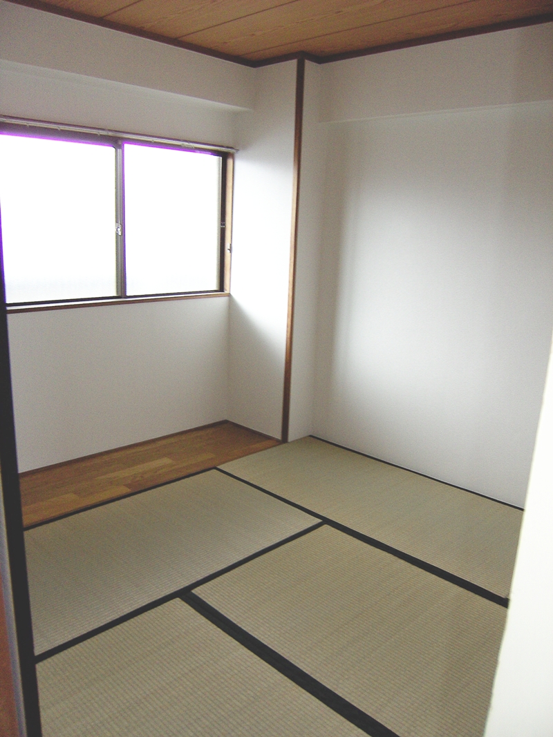 Living and room. Japanese-style room It is a photograph after renovation